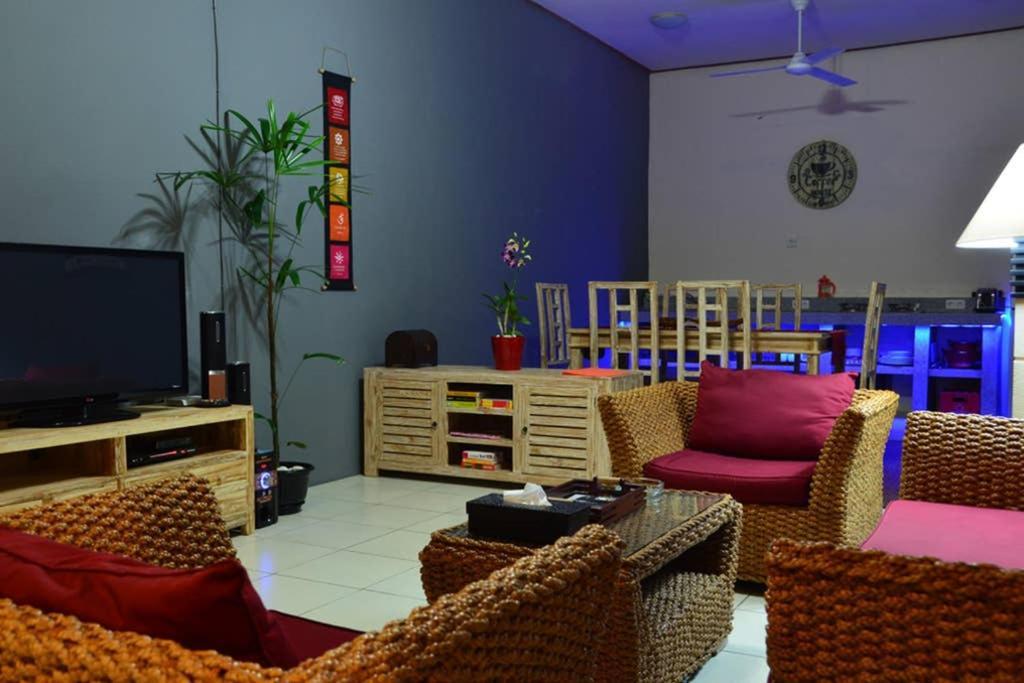 Villa Eden Seminyak エクステリア 写真