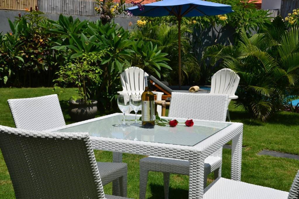 Villa Eden Seminyak エクステリア 写真