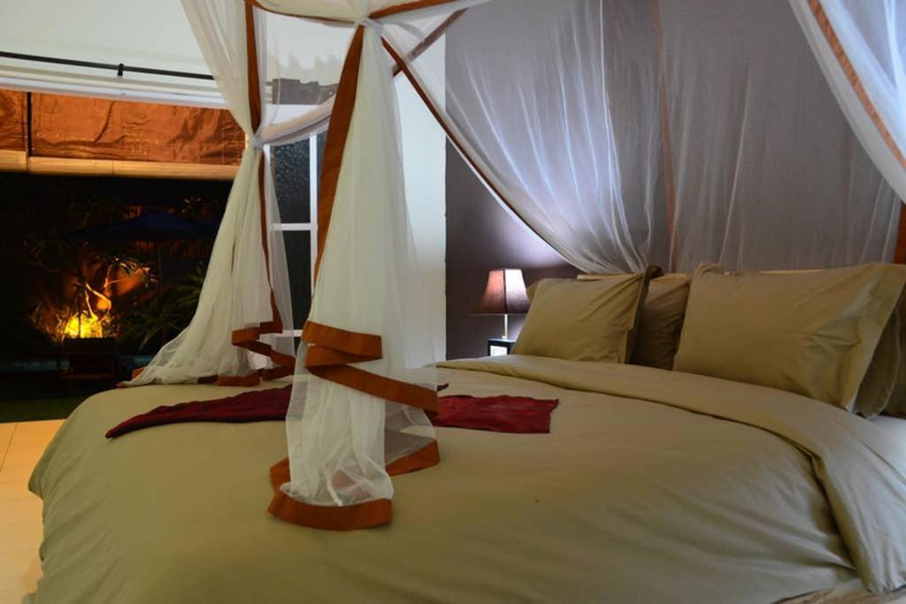 Villa Eden Seminyak エクステリア 写真