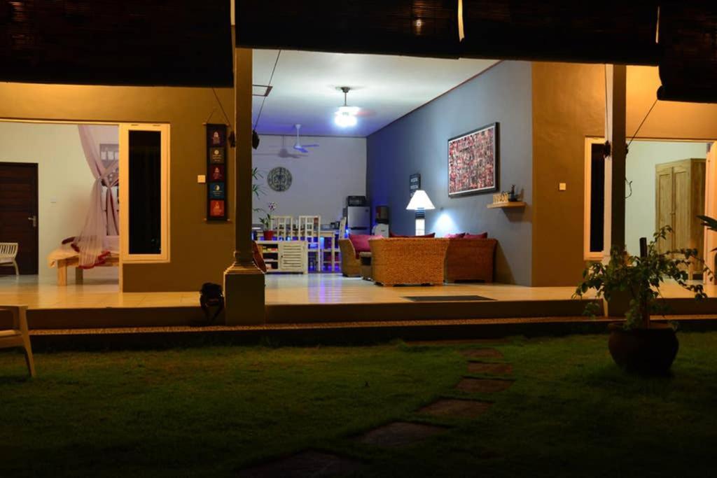 Villa Eden Seminyak エクステリア 写真